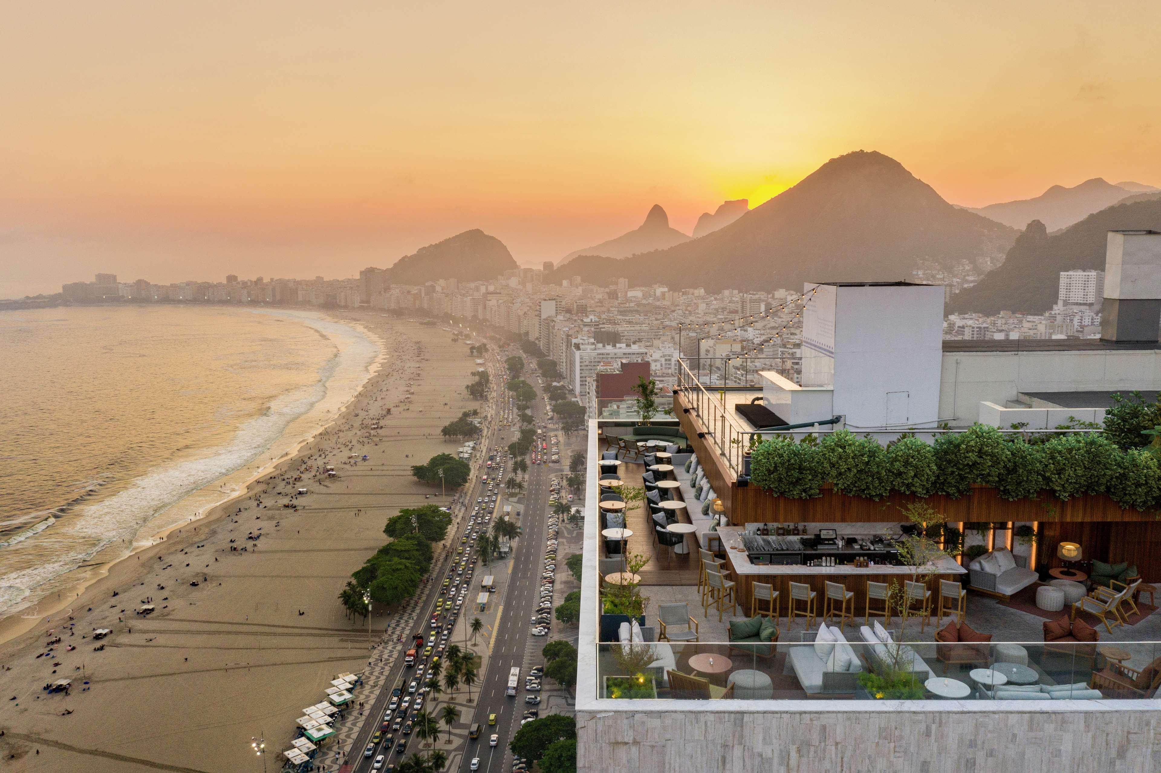 Hilton Copacabana Rio De Janeiro Exterior photo View of the hotel