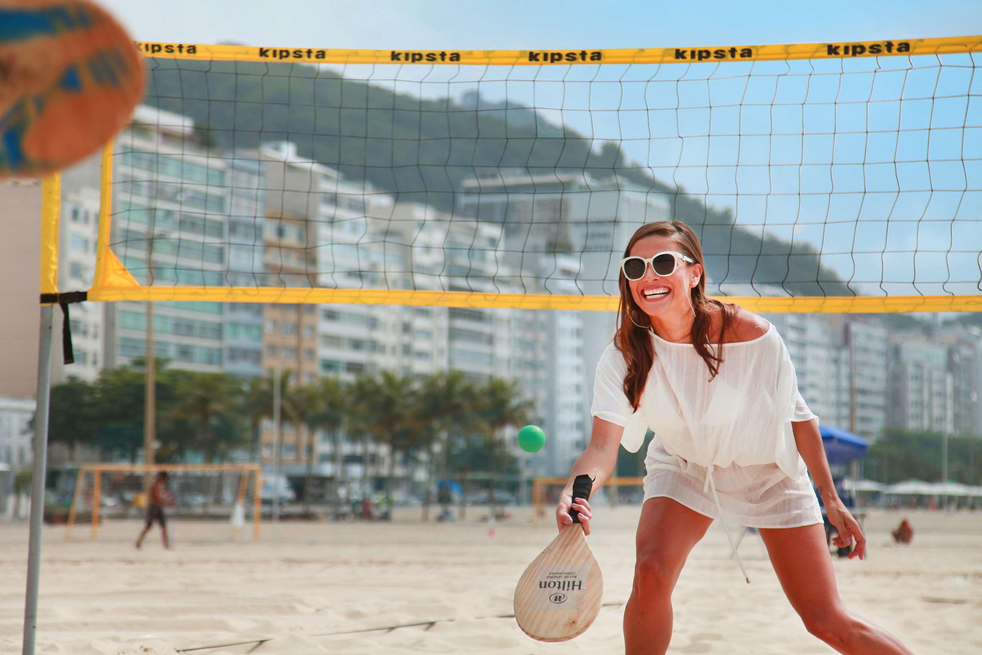 Hilton Copacabana Rio De Janeiro Exterior photo Beach tennis player