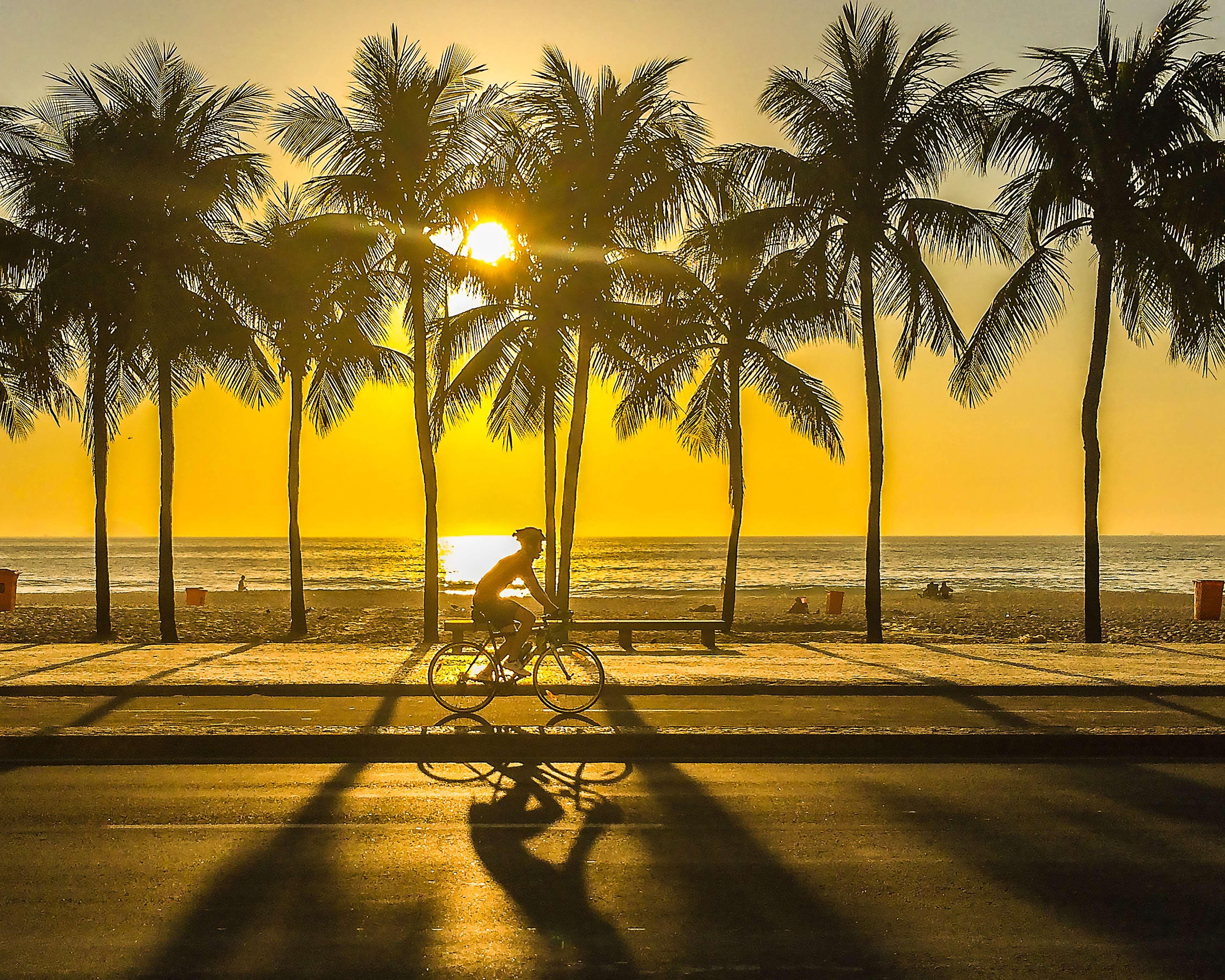 Hilton Copacabana Rio De Janeiro Exterior photo Sunset at the beach