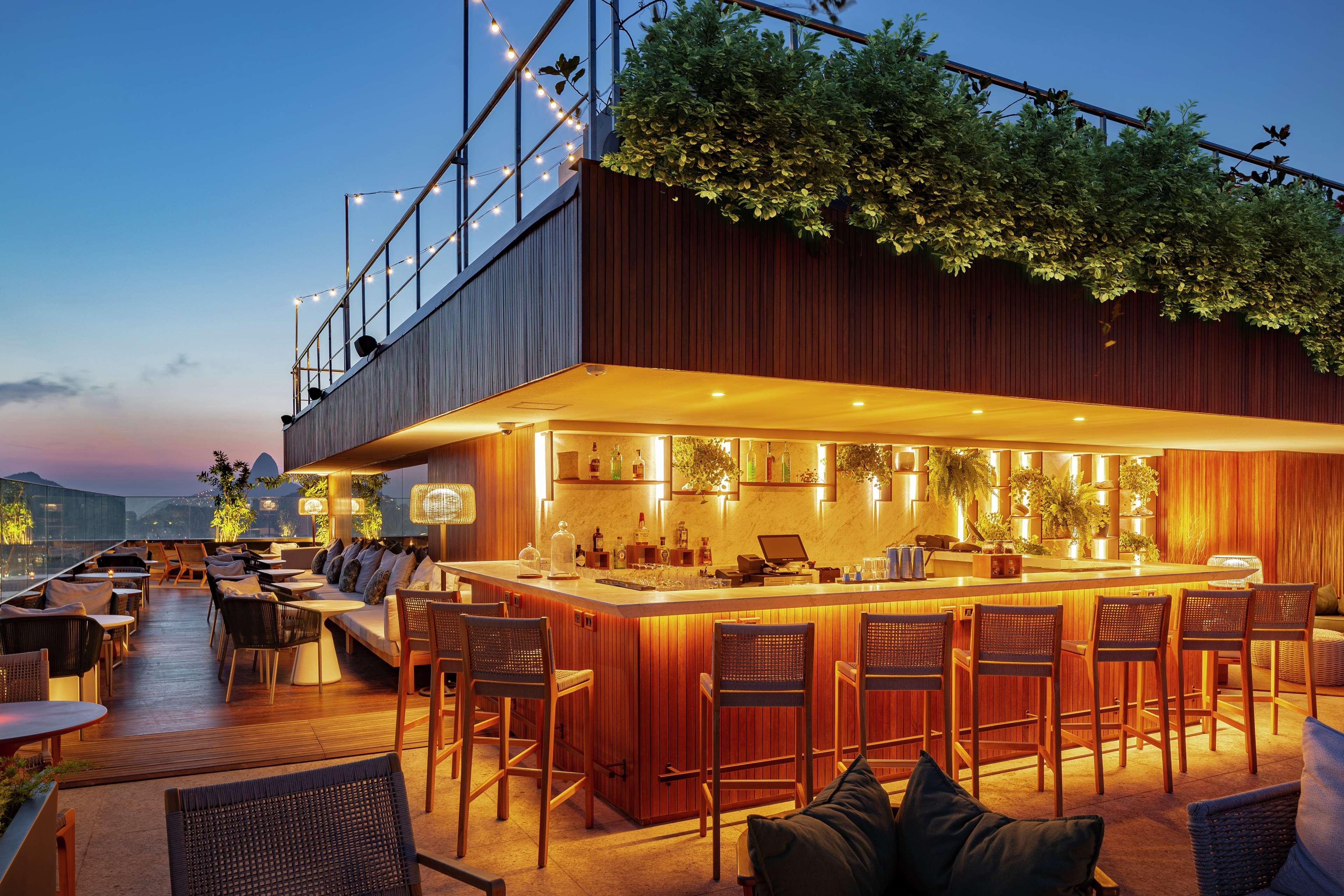 Hilton Copacabana Rio De Janeiro Exterior photo The Bar