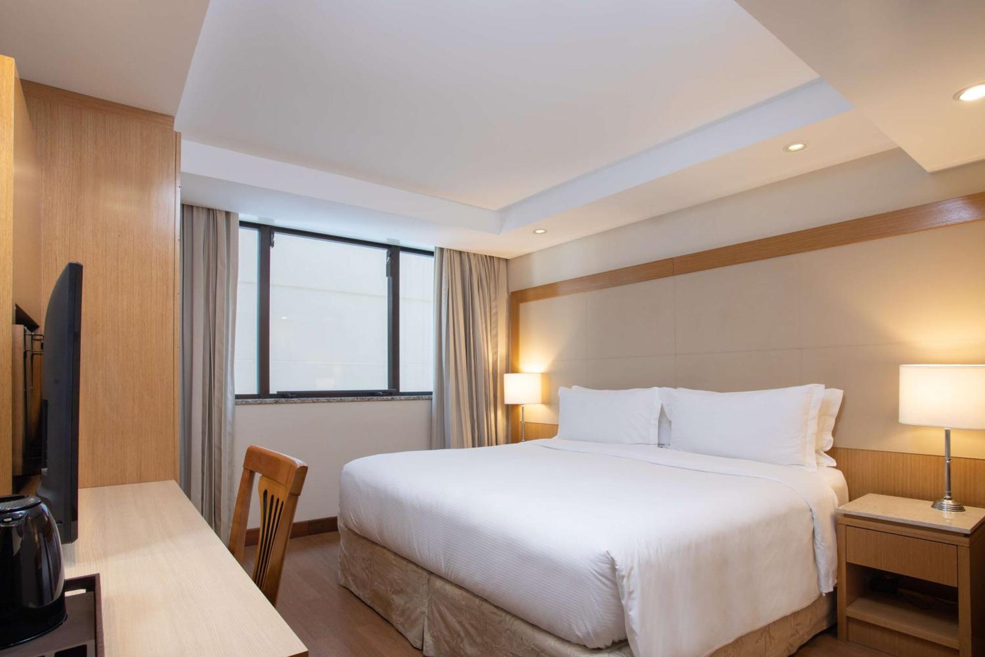 Hilton Copacabana Rio De Janeiro Exterior photo A bedroom at the hotel