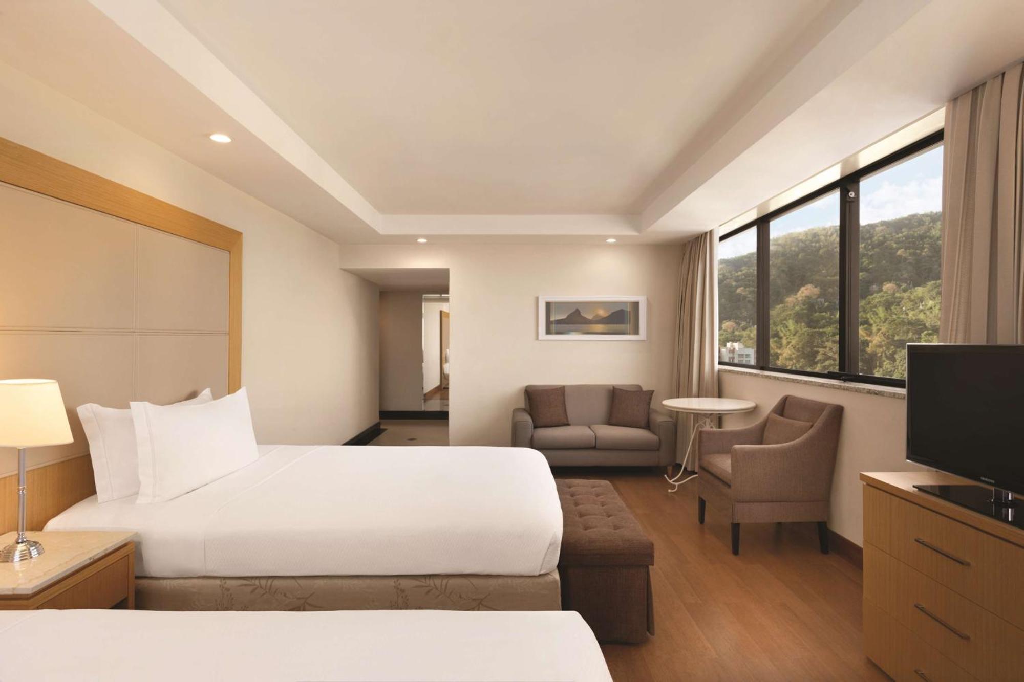 Hilton Copacabana Rio De Janeiro Exterior photo A room at the hotel
