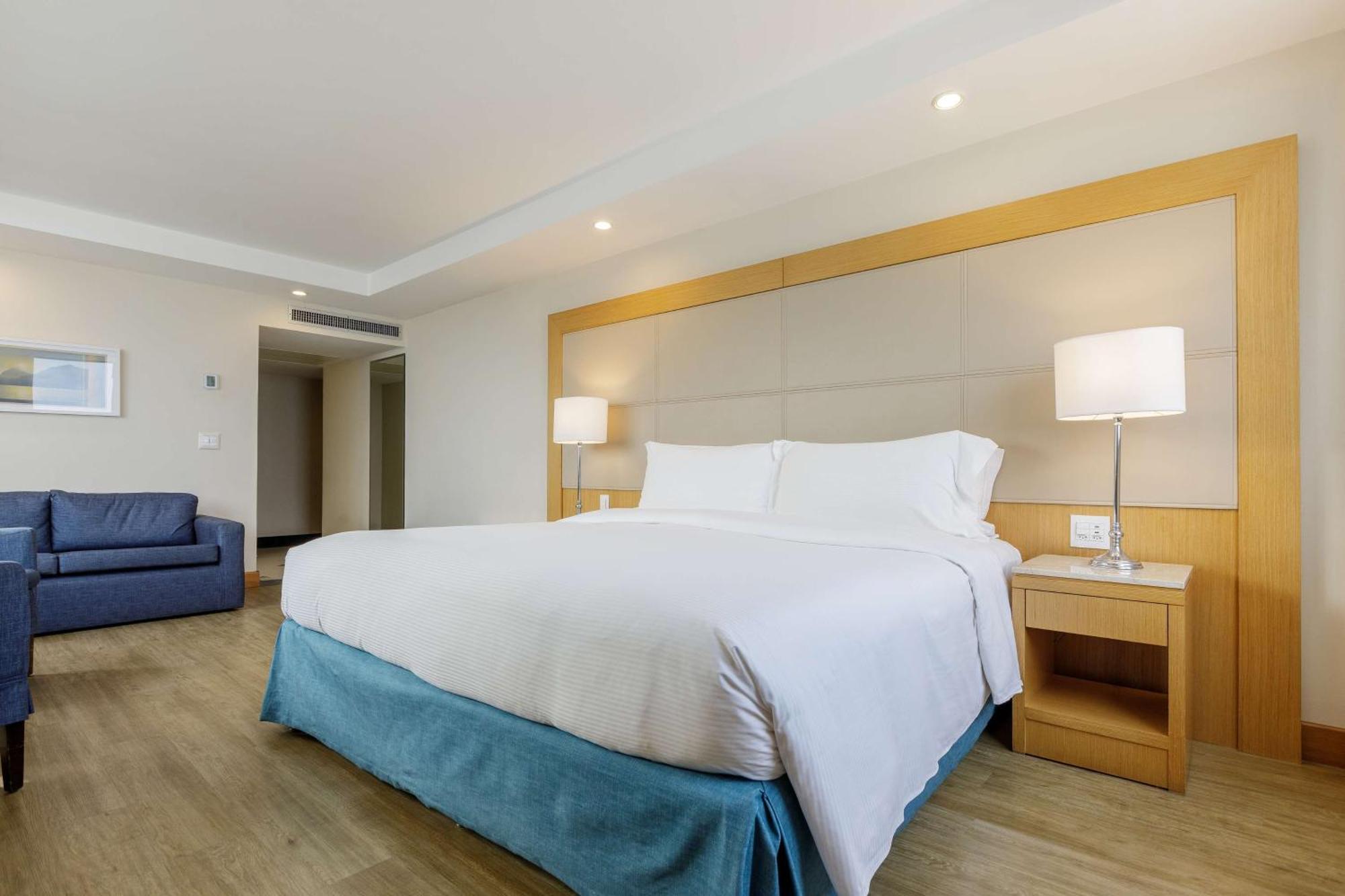 Hilton Copacabana Rio De Janeiro Exterior photo A room at the hotel