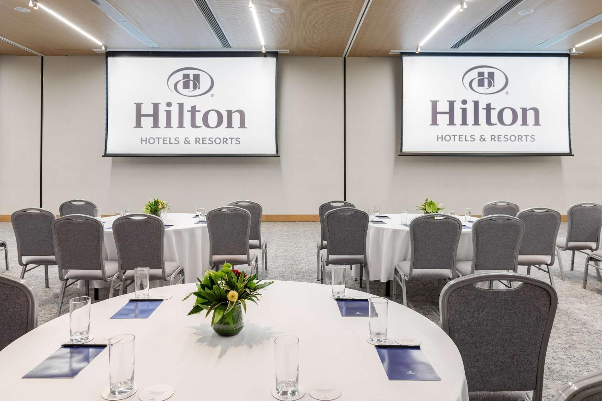 Hilton Copacabana Rio De Janeiro Exterior photo Hilton meeting room